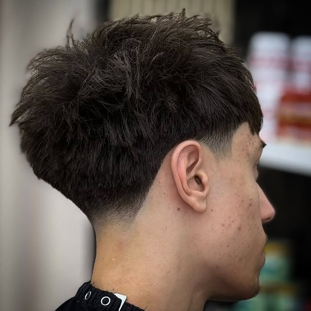 finition barbe Verdun chez Krystal Barbiers